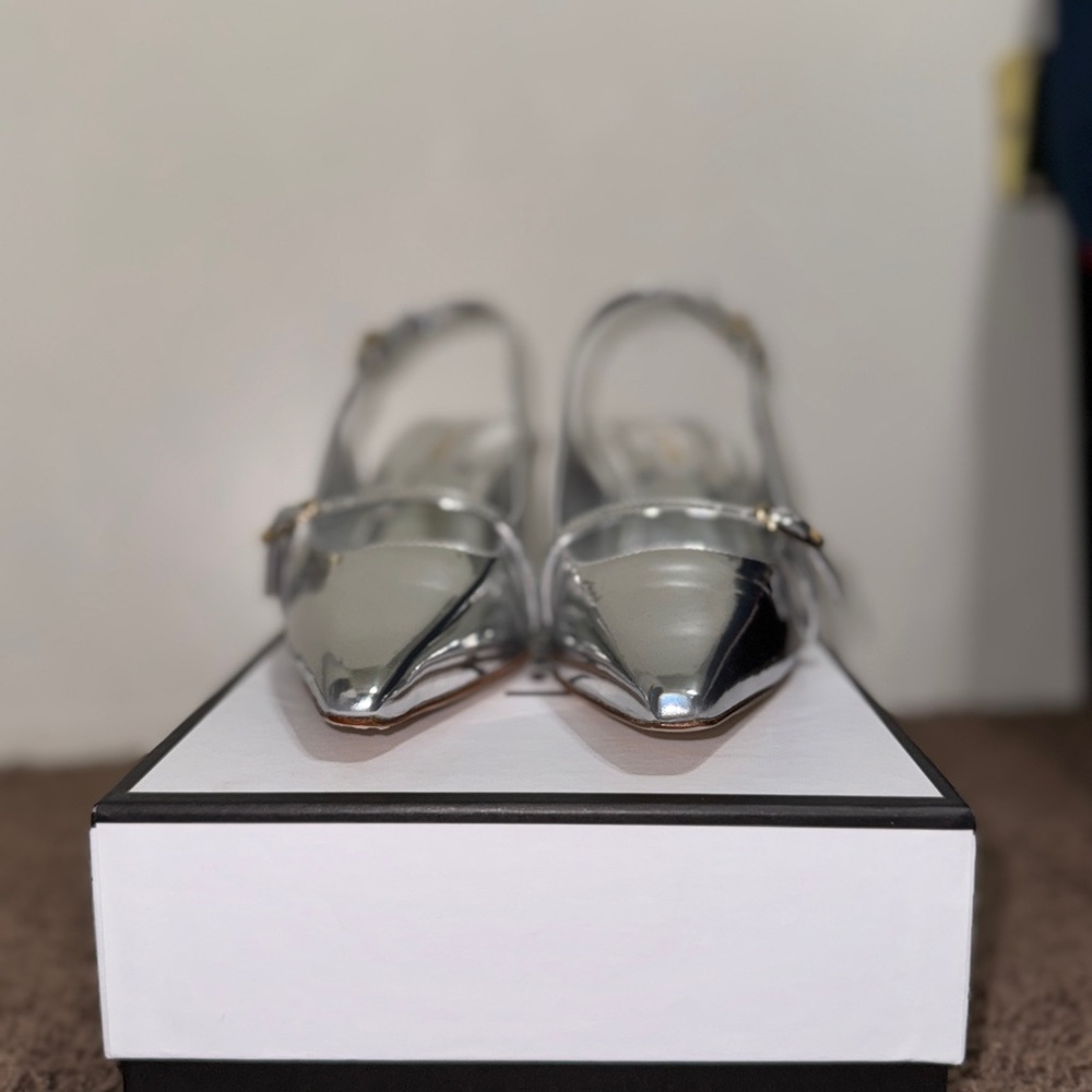 Larroude Ines Silver Women's Pumps size 6.5